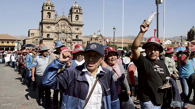 Docentes de Cusco deciden hoy si reinician su huelga el 15 de junio