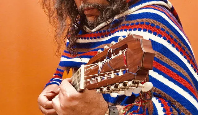 Charanguista Chano Díaz en concierto andino
