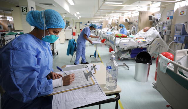Lambayeque COVID-19 pandemia hospital enfermera camas uci