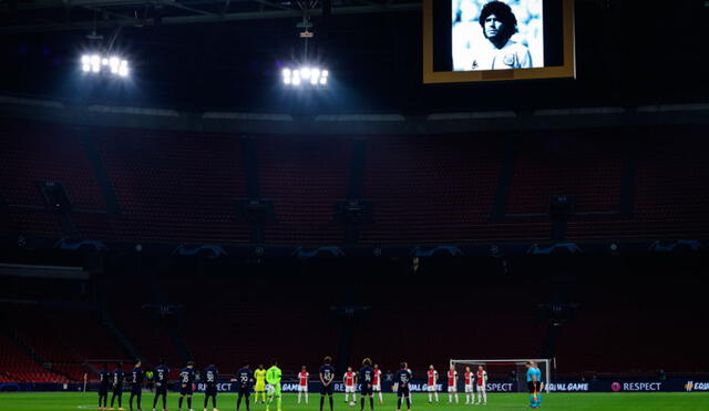 Todos los partidos de la jornada de Champions League homenajearon a Diego Armando Maradona. Foto: AFP.