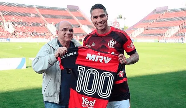Paolo Guerrero fue homenajeado por cumplir 100 partidos con el Flamengo [FOTO]