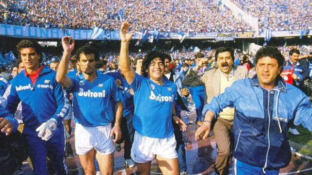 El 'Pelusa' se convirtió en ídolo del Napoli tras ganar el scudetto en 1987. Foto: Infobae