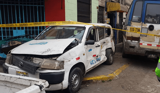 Jesús María: vendedor de desayunos muere tras choque entre cúster y auto en avenida Arenales [FOTOS y VIDEO]
