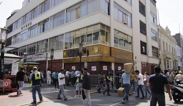 Galerías comerciales del ''Barrio Chino'' permanecen clausuradas. [FOTO]