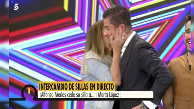 Fue en el set donde 'nació' el amor, llegando a formalizar su relación a finales del 2019. (Foto: Telecinco)