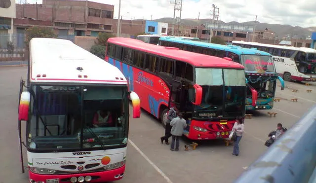 Puno: pasajeros de bus interprovincial son asaltados a mano armada