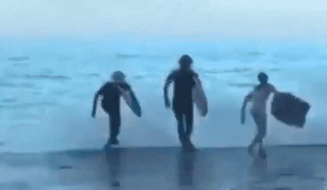 Facebook viral: amigos querían surfear la ola más grande, pero sufrieron tremendo incidente [VIDEO] 