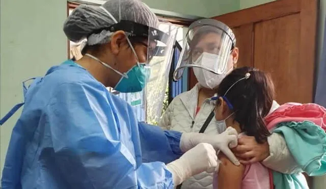 Los padres podrán vacunar a sus hijas en los centros de salud público llevando el DNI. Foto: Difusión
