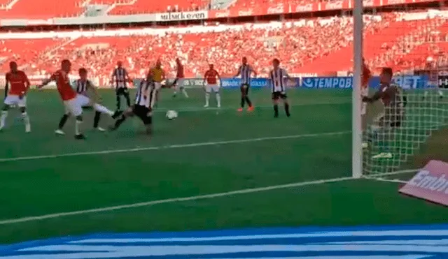 Gol Paolo Guerrero con el Inter de Porto Alegre por el Brasilerao.