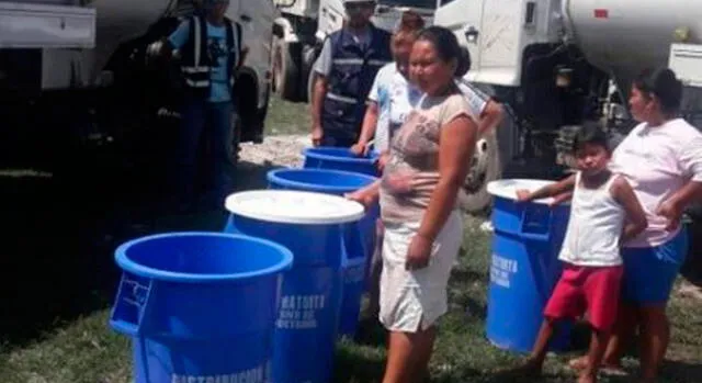 Iquitos: Ministerio de Vivienda brindó agua potable a damnificados tras incendio en Belén
