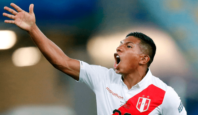 Edison Flores elevó su cotización en el mercado de pases, según Transfermarket.