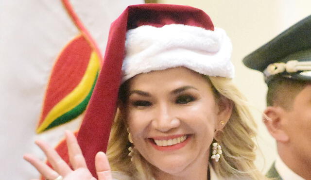 Jeanine Áñez dijo que Bolivia vivirá una Navidad especial por conseguir la paz. Foto: Difusión.