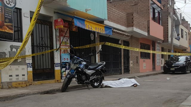 Según testigos, tres sujetos armados habrían acabado con la vida del joven colombiano de 28 años. (Foto: GLR - URPI)