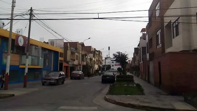 #YoDenuncio: maraña de cables es una molestia para vecinos