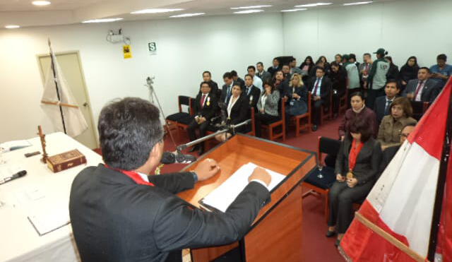 Dos nuevos fiscales penales juramentaron en Moquegua
