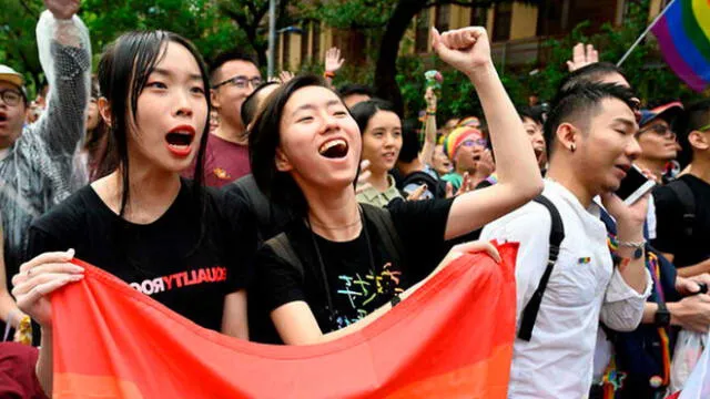 Parejas gay podrán casarse y adoptar niños en Taiwán