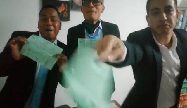 Tomarán acciones legales contra jóvenes que se burlaron de papeletas. Foto: Captura de vídeo.