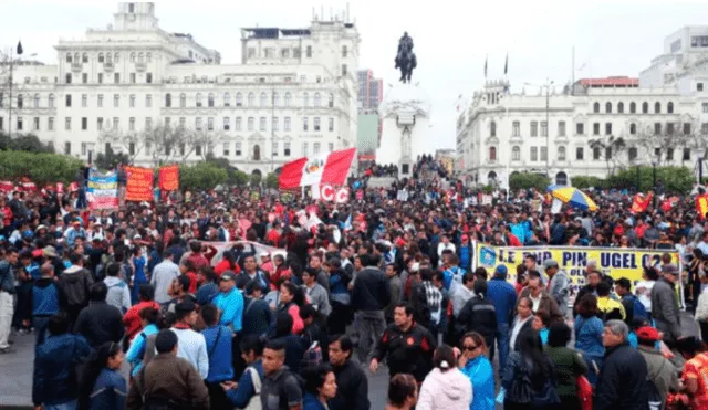 Huelga de profesores: docentes amenazan con ir al Monumental tras cierre de Plaza San Martín [VIDEO]