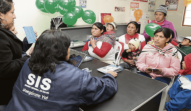 Para ellos. La cobertura en salud que ofrece el SIS llegará a todos los peruanos antes del 2021, aseguró el Gobierno.