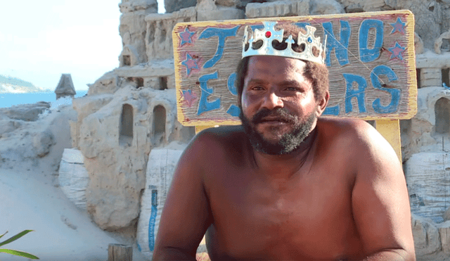 YouTube Viral: Castillo de arena sirve de casa para hombre y sorprende al mundo