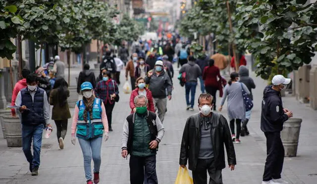Los peruanos simpatizantes del centro han disminuido de un 42% a 36%. Foto: Antonio Melgarejo/La República