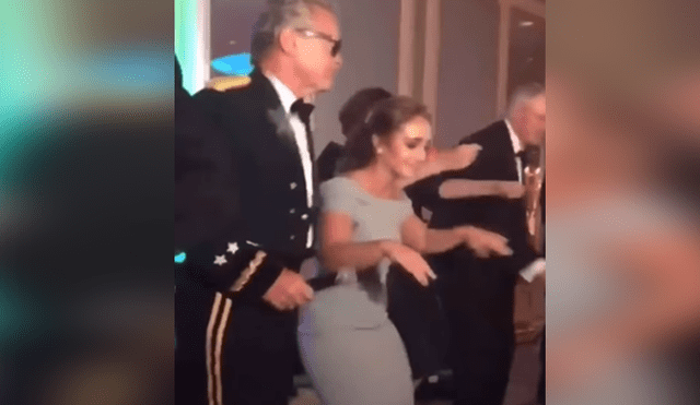 Facebook viral: Chica realiza sexy 'twerking' frente a su padre y él reacciona así [VIDEO]