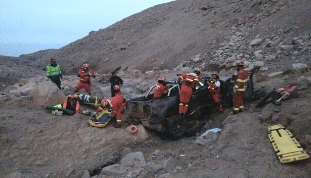 Camioneta cae a  abismo de 100 metros y deja un muerto y dos heridos en Moquegua
