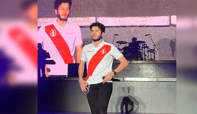 Sebastian Yatra deleitó a sus fanáticas en su primer concierto propio en Lima.