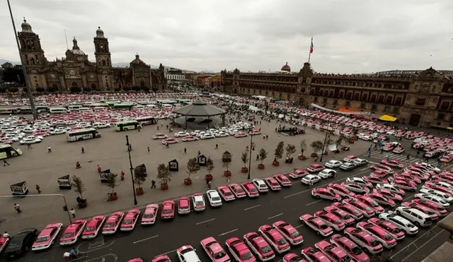 Taxistas mexicanos protestan contra Uber y Cabify por incumplir normas 