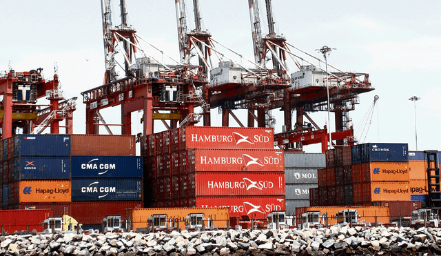 Trece medidas para impulsar el Comercio Exterior