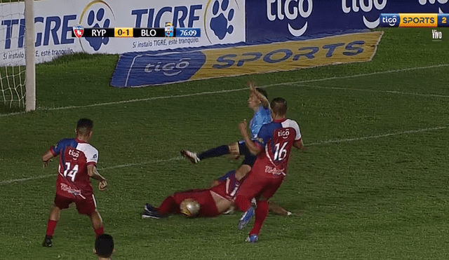 Youtube: jugador boliviano sufre doble fractura en la pierna tras terrible entrada 