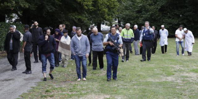 "Es el peor atentado de la historia": Al menos 49 muertos tras tiroteo en dos mezquitas de Nueva Zelanda