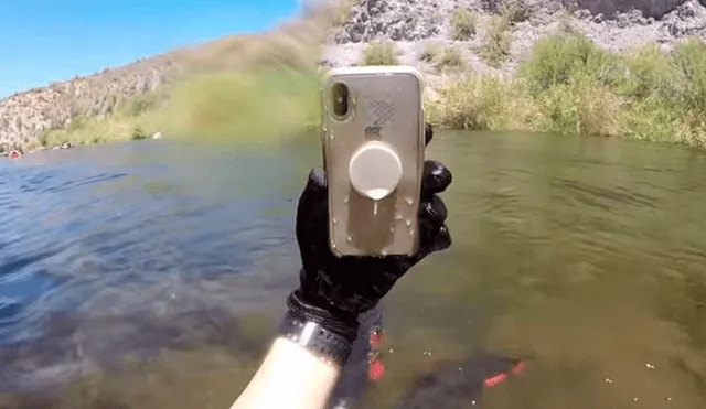 YouTube Viral: Halla iPhone X al fondo de río, lo prendió y se llevó gran sorpresa [VIDEO]