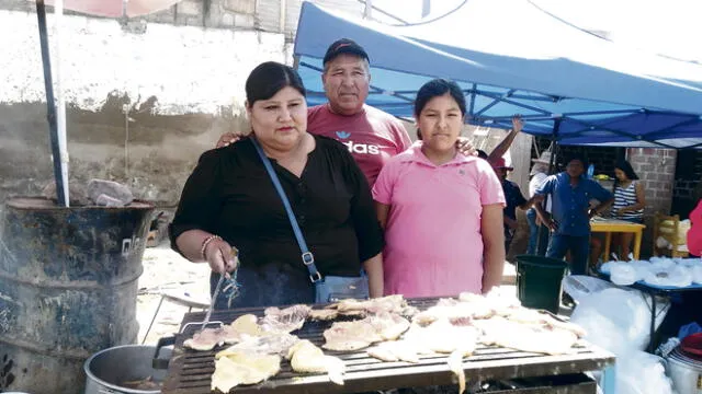 Familia. Ima Sumac junto a su padre Ubaldo Huayta y su hermana Milagros. Buscan recaudar fondos para la reconstrucción.