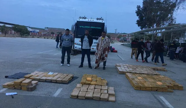 Policía incauta 650 kilos de droga en bus que transportaba a 28 colombianos