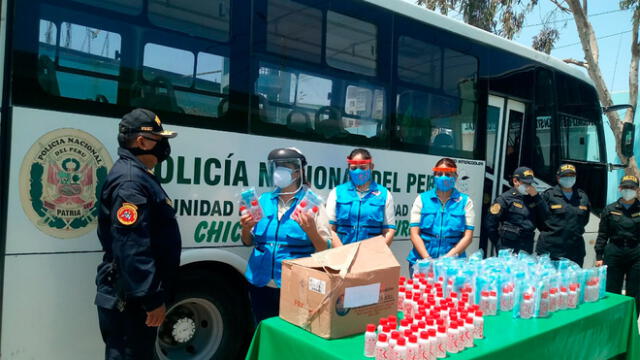 Comité de Damas de Lambayeque realizó entrega de insumo de protección a policías. (Foto: PNP)