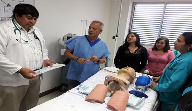 Especialistas de Latinoamérica capacitan a médicos para situaciones de emergencias 