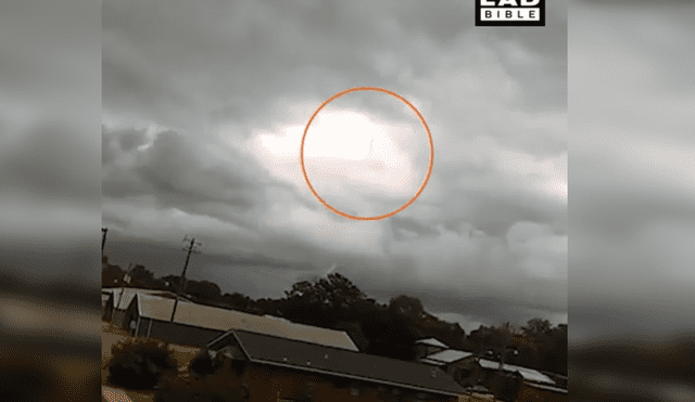 Facebook viral: captan extraña silueta humana caminando entre las nubes y genera terror
