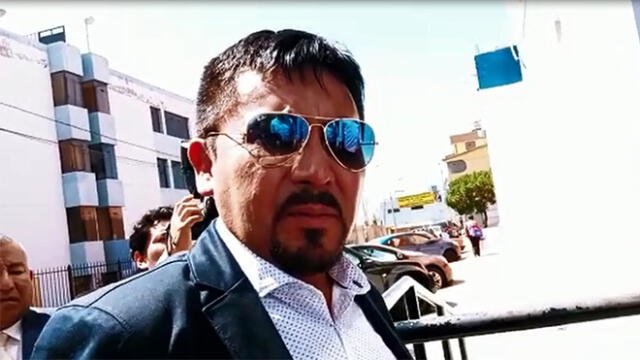 Elmer Cáceres Llica acudió hoy a la Fiscalía en Paucarpata