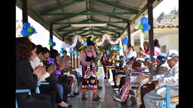 Municipalidad de Cajabamba agasajó a adultos mayores de asilo 