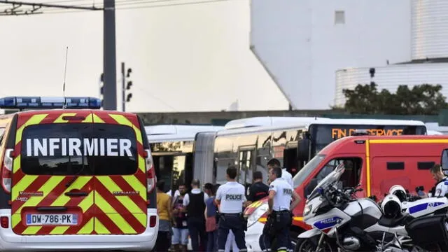 Al menos un muerto y nueve heridos dejó ataque en estación de tren en Francia. Foto: AFP