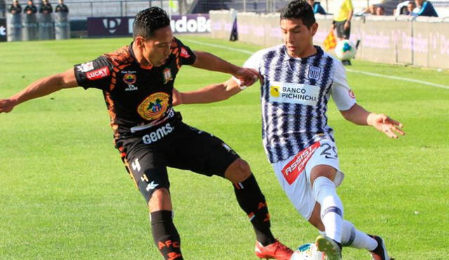 Dylan Caro jugó cuatro años en Unión Huaral. En 2019 llegó a Alianza Lima.