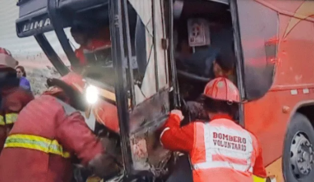 Accidente en Pasamayo: Bus se despistó con 50 personas a bordo [VIDEO]
