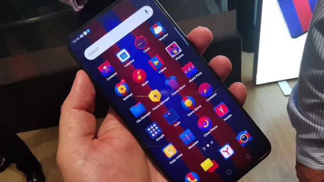 Este smartphone de Oppo está personalizado con los colores del Barcelona tanto en su carcasa como en la interfaz de Android.