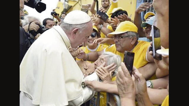 Trujillo: Anciana que recibió bendición del Papa: “No lo vi con mis ojos, pero sí con mi corazón”