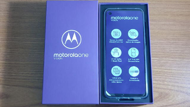 Motorola One Vision, un smartphone con cámara de 'Visión nocturna'.