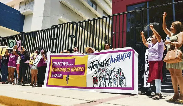 Colectivos por la igualdad de género protestan en PJ