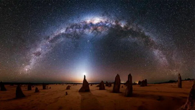 La Vía Láctea, donde se ubican estos planetas, vista desde el parque nacional de Nambung, al oeste de Australia. Foto: NASA/Muchael Goh.