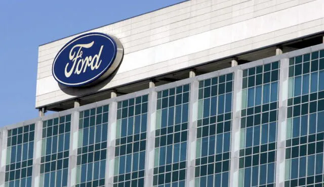 Ford llama a revisión 2 millones de camionetas en Norteamérica