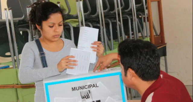 Elecciones 2018: JEE admite 9 primeras listas de candidatos en Arequipa	